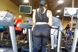 فتاة يابانية لطيفة تمتصها صور سكس عربي مثير بلطف وتستمتع بها