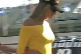 سحب مفلس فيلم سكس عربي متحرك في الحمام على مدمنه المثير للإعجاب.
