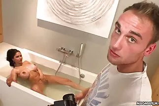 سمح الجمال السمين لنفسها صور سكس عربي بنات أن تسحب في المؤخرة