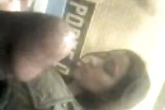 مفلس الآسيوية cums بعنف على ديك في راعية سكس عربي صور جديدة البقر موقف.