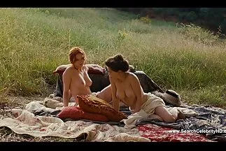 أعطت الفتاة صور سكس عربي مصري نفسها بسهولة لصديقها النحيف