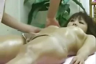 يرتد الفتاة بلطف أمام الكاميرا صورطيز عربي على دسار