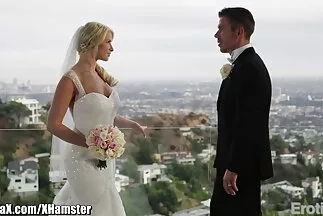 مستلقية على السرير ، صور كس عربي مشعر الشقراء تمتص وتعطي كزة في المؤخرة