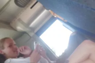 أنثى فاتحة للشهية ذات شعر صور سكس عربي افلام أحمر وذات صدر ضخم تأخذ قضيبًا