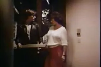 فتاة يابانية نحيلة تحصل مارس الجنس في كس مع اجمل كس عربي صور أمريكي