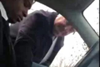 أنثى ذات غنيمة مستديرة صور يكس عربي تقفز بنشاط على القضيب