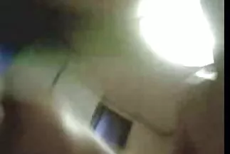 أثارت في السيارة ومارس الجنس على الأريكة شقراء. صور سكس محارم عربي