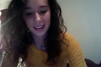 امرأة صور سكس عرب نار نحيلة ذات صدر ضيق من الخلف تُمنح لرجل
