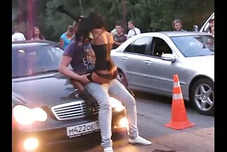جيد جدا يشد يده في صورسكس كس عربي مؤخرة المرأة