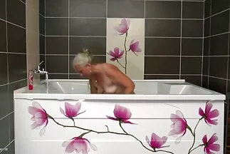 تحصل مارس الجنس الفتاة الصغيرة الساخنة بعمق من قبل رجل صور سكس مصري جامد مثابر