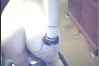 انجذب السيد الضيق إلى ثدي السيليكون المرن للسيدة الشابة. سكس عربي صور سكس اجنبية